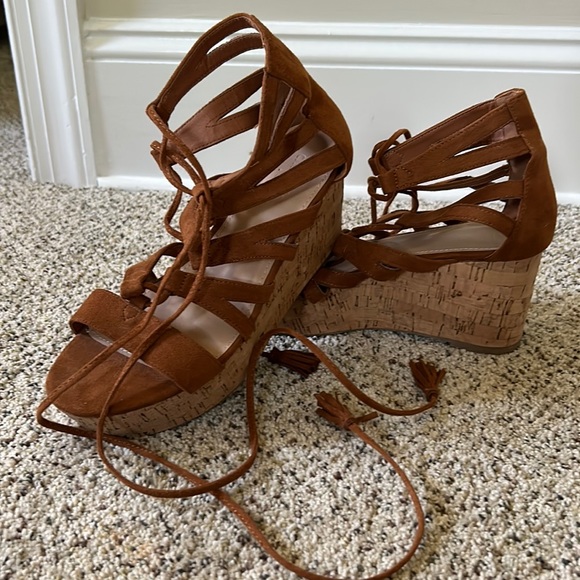 Charlotte Russe Gladiator Wedge Heels - Picture 1 of 4
